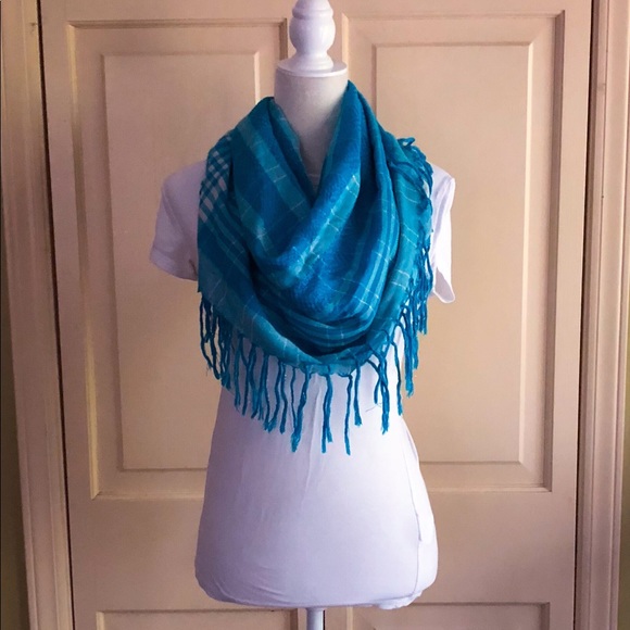 | Express | Blue & White Scarf - Picture 2 of 3